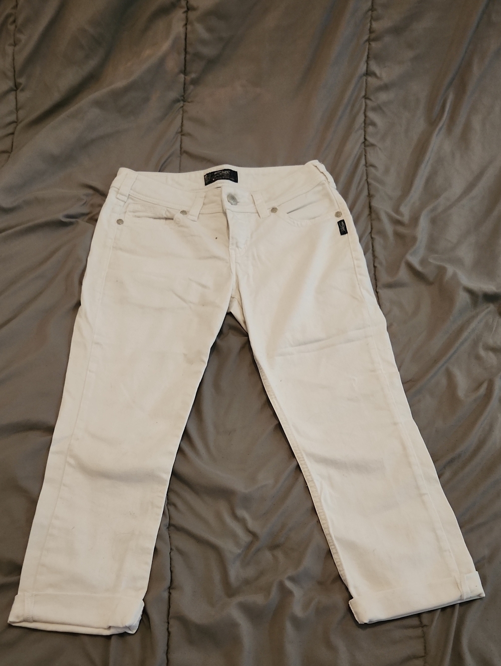 Silver Jeans White Cropped Ankle Jeans
